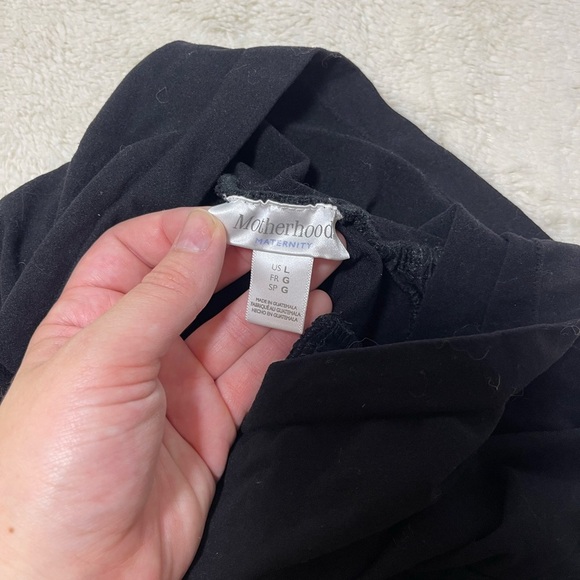 Motherhood Black Maternity Pants - Picture 2 of 5